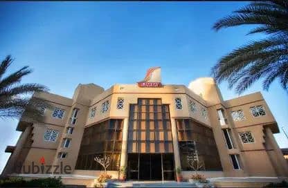 استثمارك بعوائد فوريه من اول يوم في اقوى مُجمع متكامل الخدمات وحدات تجاريه و إداريه في لوكيشن قوي على دائري التجمع مول قطامية بيزنس كومبلكس