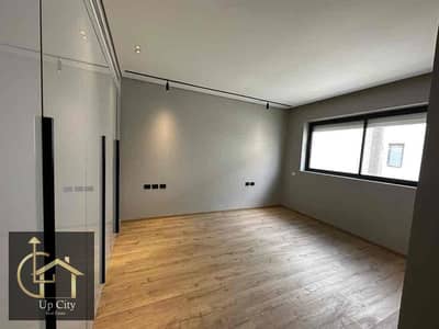 Special Penthouse Hotel Finishing For rent With privet pool and Appliances Kitchen Prime location on lakes