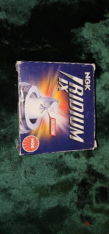 NGK Iridium IX, TR6IX (3689) Spark Plugs.