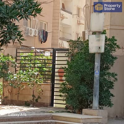 مكتب للايجار مساحه 325م اول تشطيب الترا سوبر لوكس بموقع متميز بالمعراج العلوي بزهراء المعادي