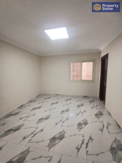 Office space for rent, 150 square meters, super deluxe finishing, in a prime location in Zahraa El Maadi.