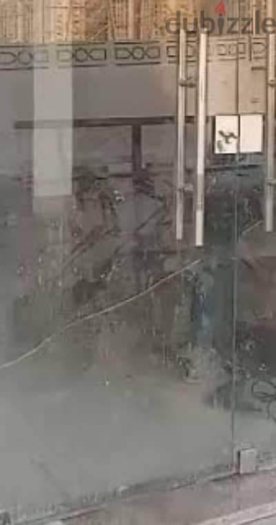باب سيكوريت بحالة ممتازة  2.10×2.1 بالحلق