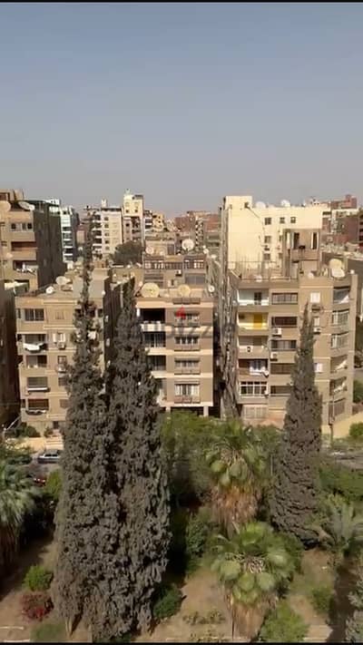 للبيع شقة بالروف بالنزهة الجديدة