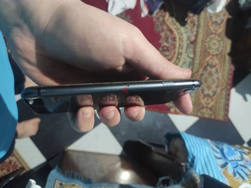 IPHONE 8 5