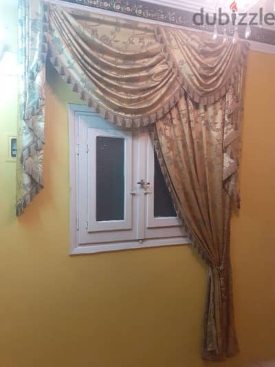 ستائر براقع بحاله جديده