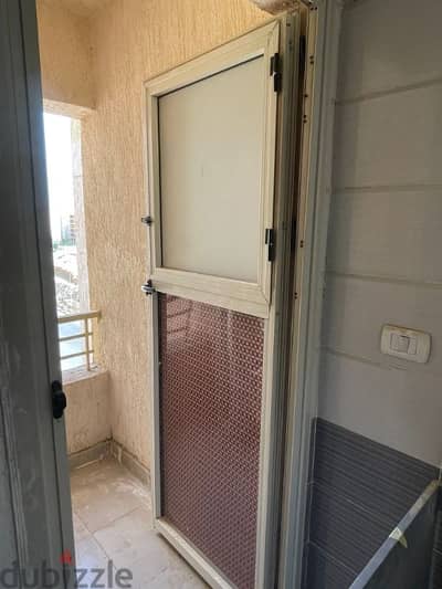 باب منشر جديد بالحلق