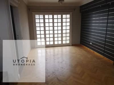 Apartment for sale in Dokki, on a street off El Mesaha Street with a view of the Jordanian Embassy, 155 sqm, 3 bedrooms, 2 bathrooms, first floor