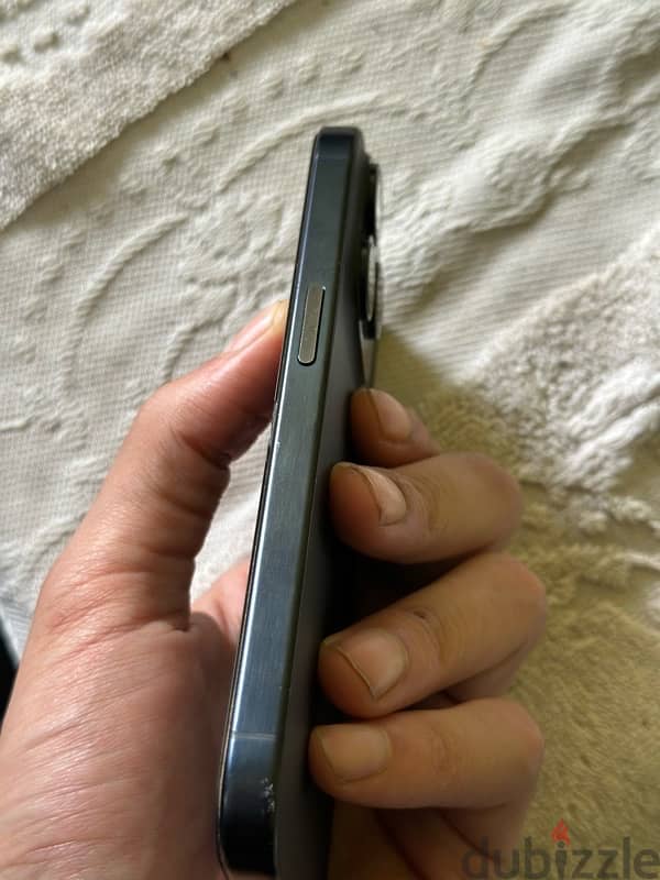 iPhone 15 pro 256 2