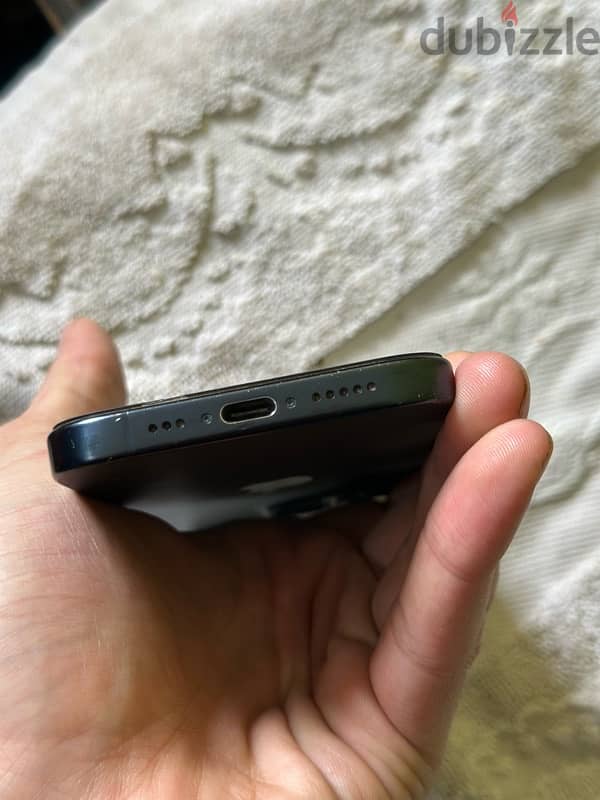 iPhone 15 pro 256 3
