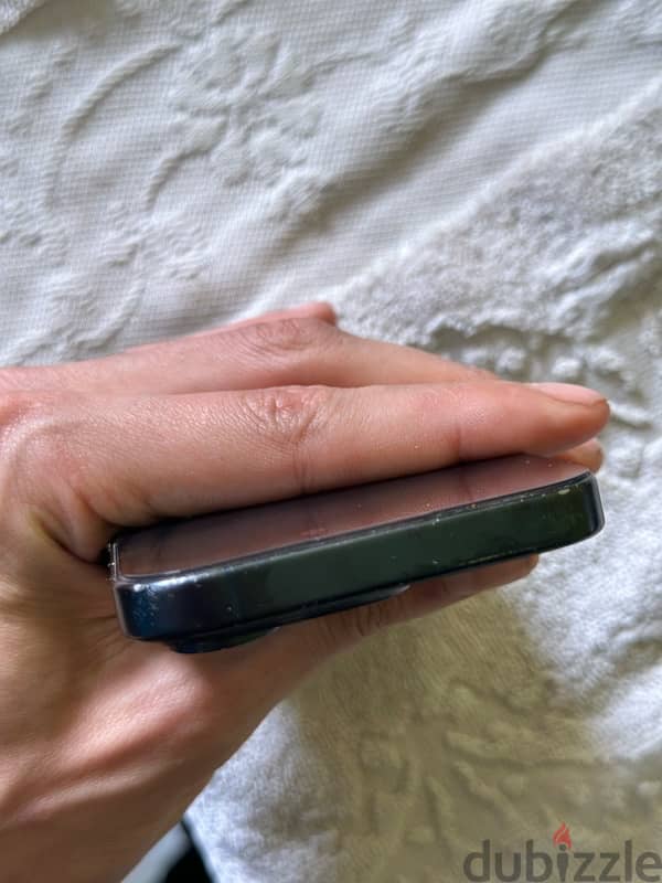 iPhone 15 pro 256 4