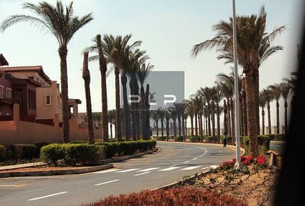 فيلا مستقله للبيع في كمبوند هايد بارك في التجمع الخامس وباقل سعر موجود حاليا وبافضل تقسيمه