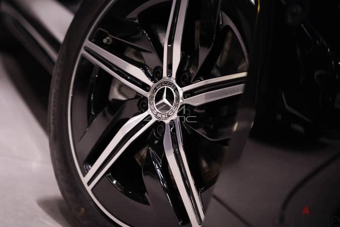 Mercedes-Benz CLA 300L 2025 تسليم فوري
