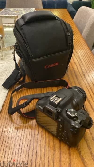 Camera Canon D 1300