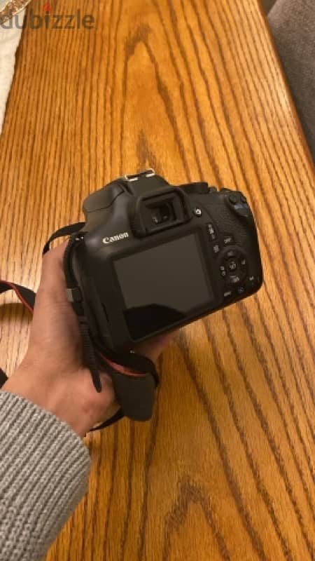 Camera Canon D 1300 1