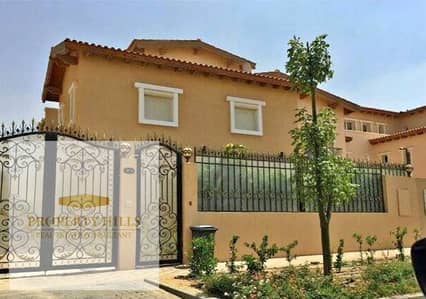 Villa for sale with a landscape view, ready for viewing in New Cairo