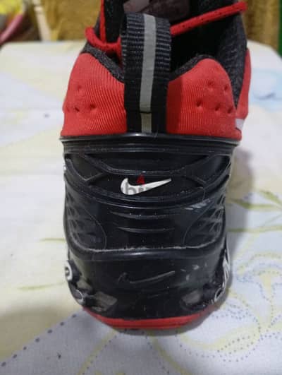 كوتشي Nikeاستعمال خفيف