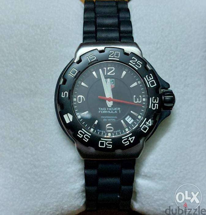 Tag heuer unisex watch new with box and international warranty. 5