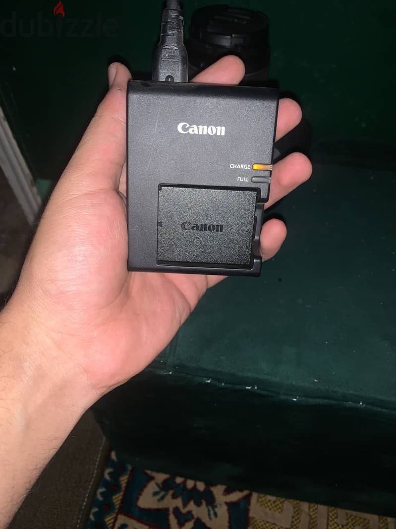 Canon eos 2000 d 3