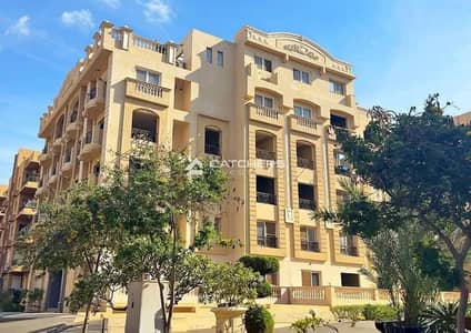 Penthouse for immediate occupancy in a residential compound in a prime location behind Waterway and 10 minutes from Dusit Hotel. Apartment for sale in