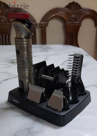 ماكينة حلاقة vgr v106 مع جميع ملحقاتها
