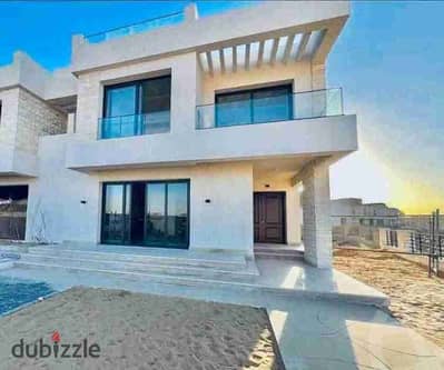  Noor Talaat Mostafa City  *For Sale: A Very Special Villa Q1*    Prime Location, Unobstructed Sea View   Land Area: 200 sq m   Built-up Area: 195 sq m   Delivery in One Year   Old Reservation *2023*  Down Payment: 4,850,000  Paid: 2,350,000  S