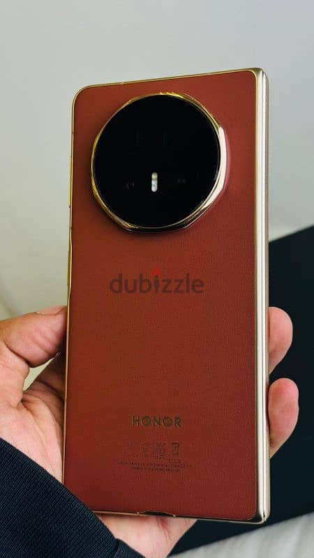 Honor Magic v5 4