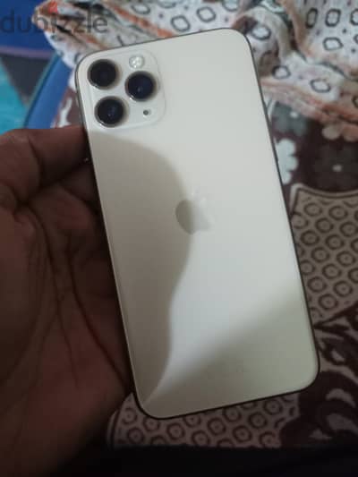 ايفون ١١ برو