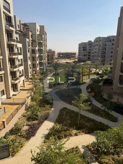 210square-meter apartment below market price, resell for sale, ready to move in District 5 compound with an open view of the landscape