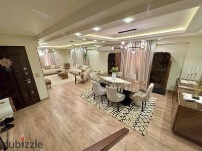 Furnished apartment for daily or monthly rent in Sheikh Zayed next to The Gate mall, prime location