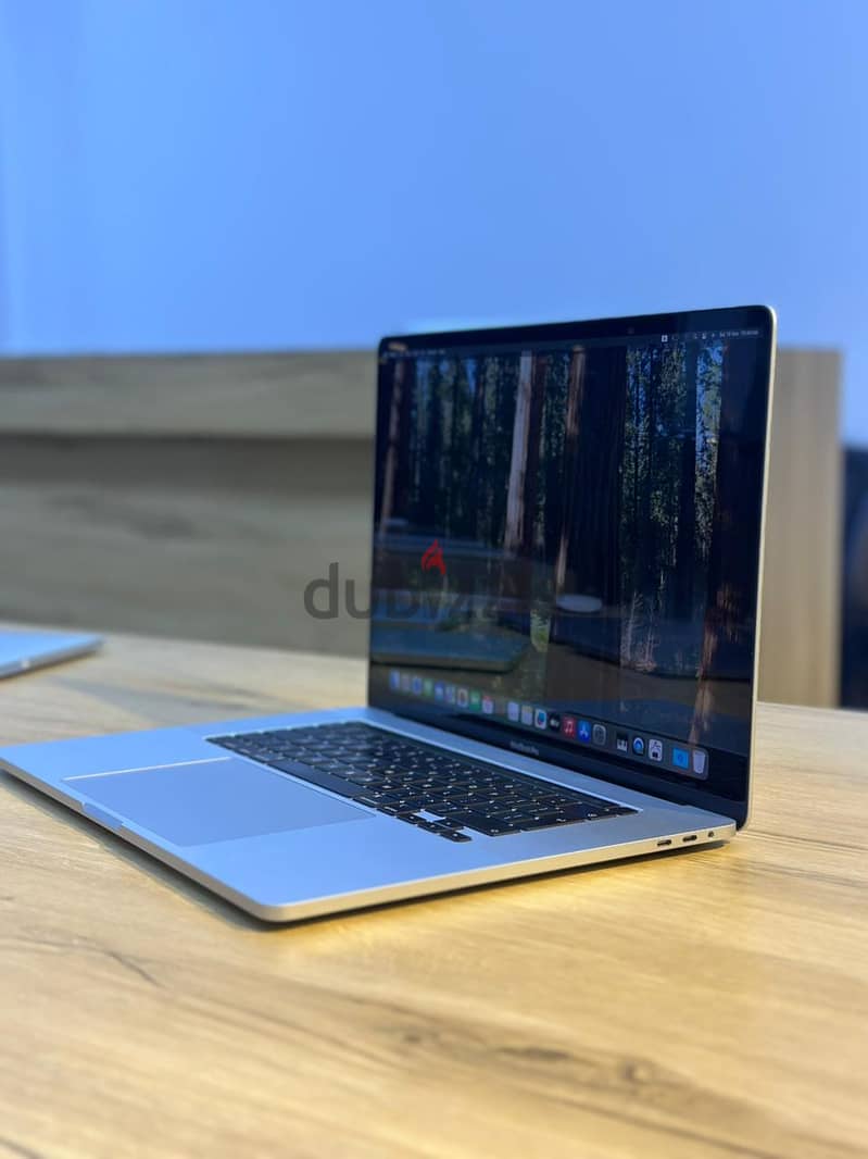 Macbook Pro 2019 16”inch 3