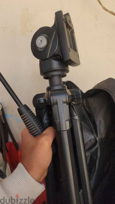 ترايبود كاميرا - Tripod camera