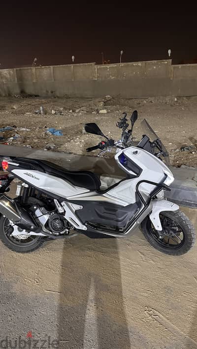 سكوتر فيجوري adv200