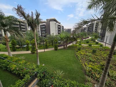 Apartment for sale in, Madinaty, area 178 m², first floor, with a direct view of the lakes.