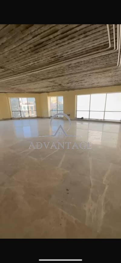 Luxury office space for sale in Heliopolis, ready for immediate occupancy. Super deluxe finishing, with a prime location on a main street near Cairo A