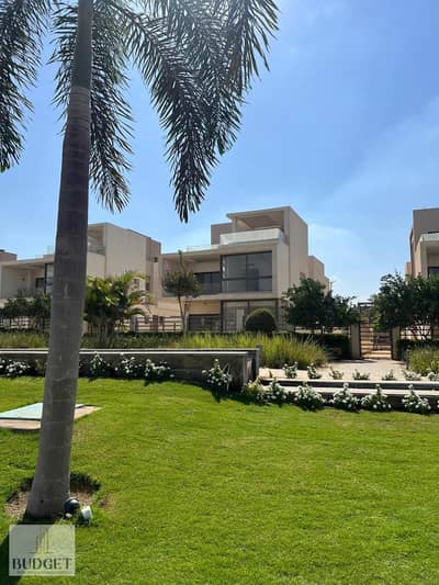 فيلا مستقلة استلام فوري 370م للبيع في Fifth Square التجمع الخامس – تشطيب كامل بالتكييفات