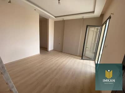 شقة 175م أستلام فوري ومتشطبة في r7 بكمبوند the loft بالعاصمة الادارية الجديدة