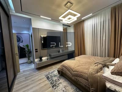 Twin house for sale, resale at a bargain price, ultra-super-lux finishing, furnished and equipped, open view overlooking a garden, prime location with