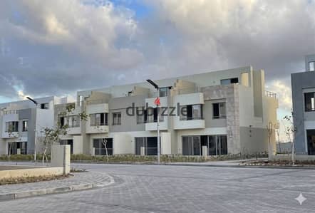 تاون هاوس مميز علي لاند سكيب استلام فوري للبيع بالتقسيط علي اطول مدة في بالم هيلز اسكندرية