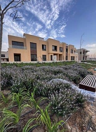 Townhouse Middle 3-Bed for Sale in OWEST  Ready to Move