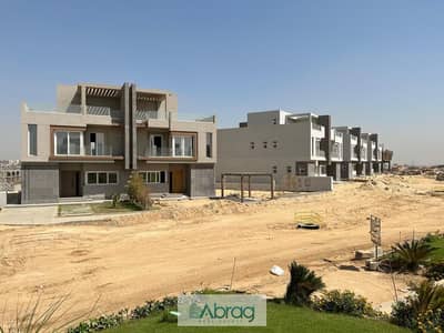 فيلا مستقلة بموقع مميز وسعر اللونش فى كمبوند V Residence ديونز بافضل سعر واقوى مطور