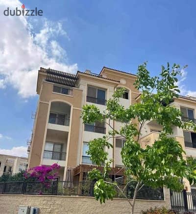 شقة ٢٢٠ متر استلام فوري ڤيو بحيرة ولاند سكيب الدور الأول ٤ غرف