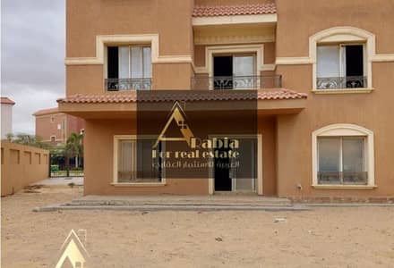 فرصة مميزة فيلا رائعة للبيع بسعر أقل من سعر السوق برايم لوكيشن بكمبوند لوروا