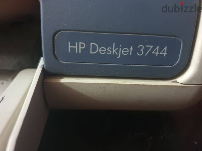 طابعة HP Deskjet 3744 1