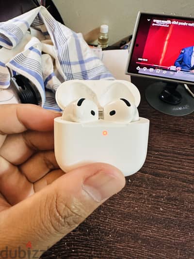 Apple AirPods 4 Anc