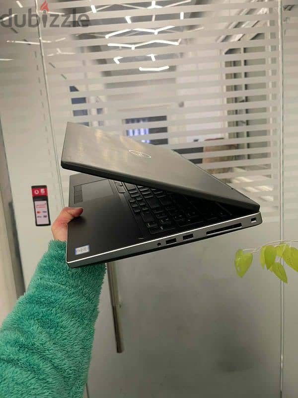 Dell precision 7540 1