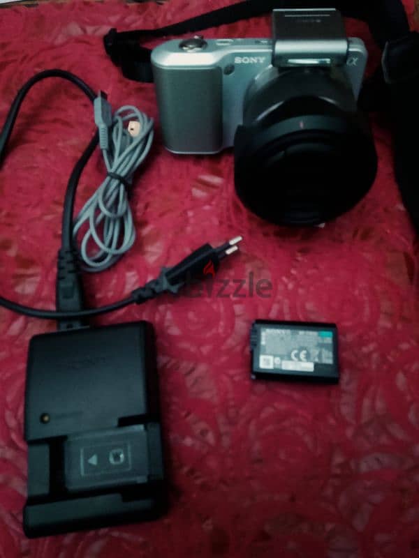Sony mirrorless camera NEx-3 2