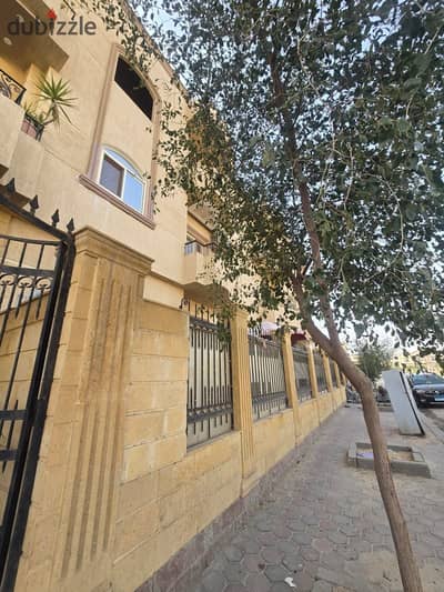 استلم الان بمقدم 2مليون وقسط بفيلات السادس موقع مميز بحري