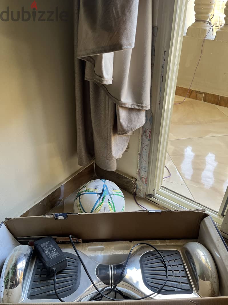 Slightly used hover board 4