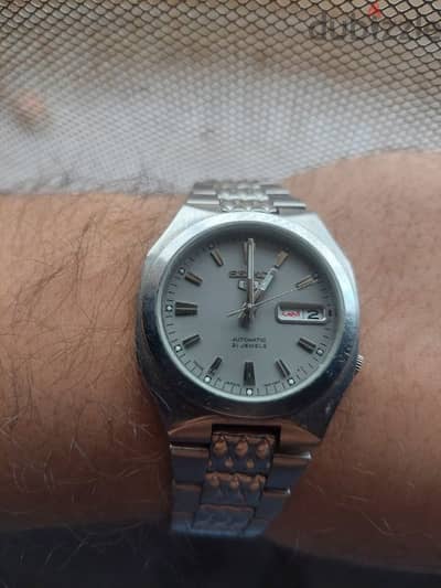 ساعة Seiko Automatic أصلية – سوار أصلي + زجاج زفير – حالة ممتازة