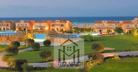 فرصة ذهبية لاقتناء شاليه فاخر بفيو خرافي مباشر على اللاجون في أرقى وأفضل لوكيشن بتلال السخنة!
